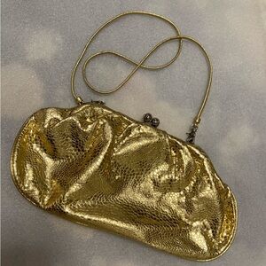 Franchi Collection~NWT~Soft~Metallic~Vegan Embossed Leather~Crossbody/Clutch~Bag